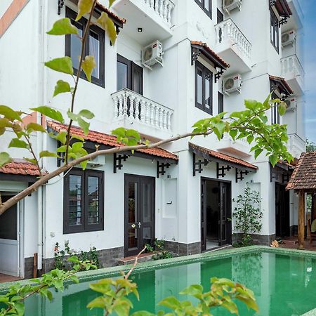 Blue River Boutique Hoi An Hotel ภายนอก รูปภาพ